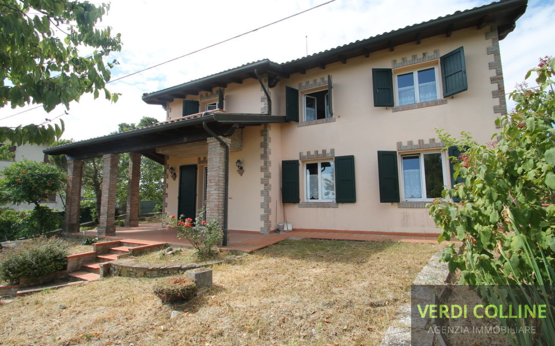 Villa completamente indipendente con giardino privato.
